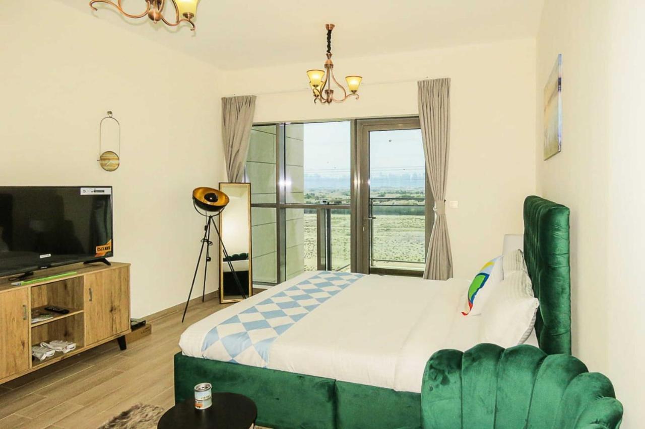 Oyo 860 Studio Apartment, Maya Tower 4, Jumeirah Village Triangle Dubai Eksteriør billede